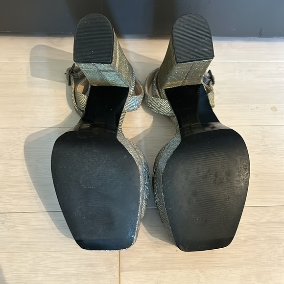 Platform Sparkle Metallic heel by Nina shoes. - Picture 5 of 5